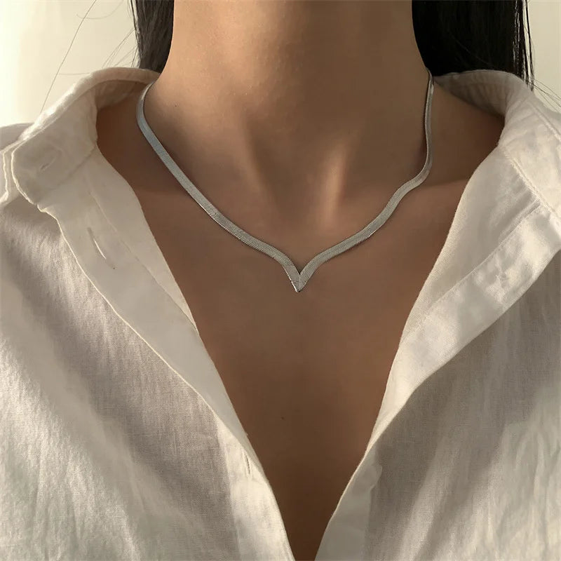 Collar en forma de V